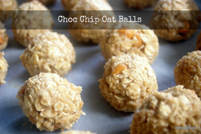 choc chip oat balls