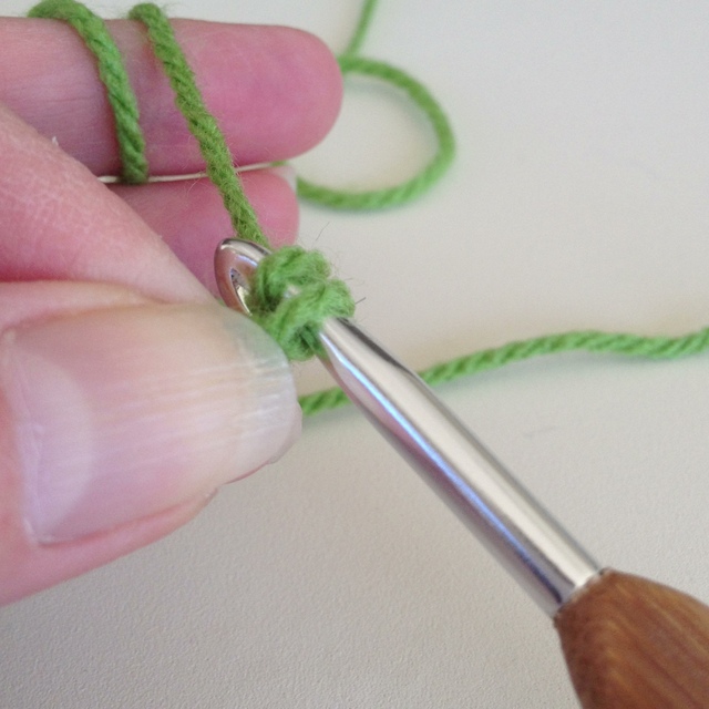 how to crochet chain stitch