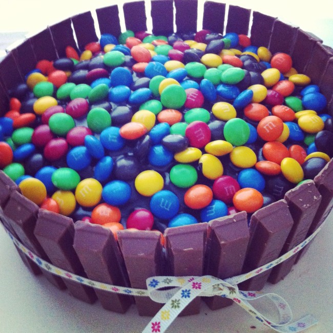 Kit Kat Cake