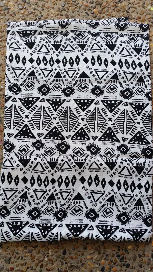 Rayon - Fabric black and white