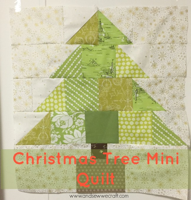 Christmas tree mini quilt